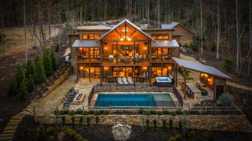 Epworth House | Luxe Retreat at Blue Ridge