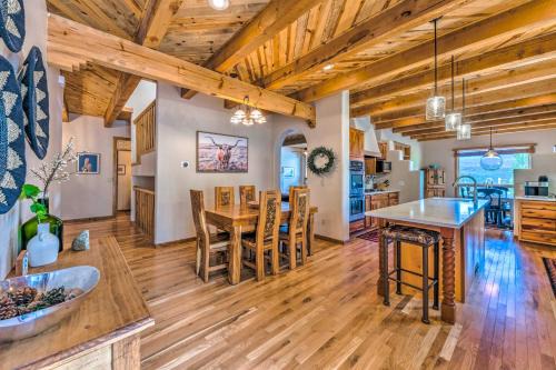 Ruidoso House | Luxe Ruidoso Home w/Hot Tub + Mountain Views
