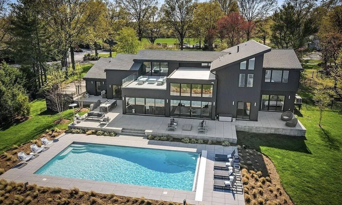 Rumson House | Luxe Rumson Waterfront Estate 1 hour from NYC