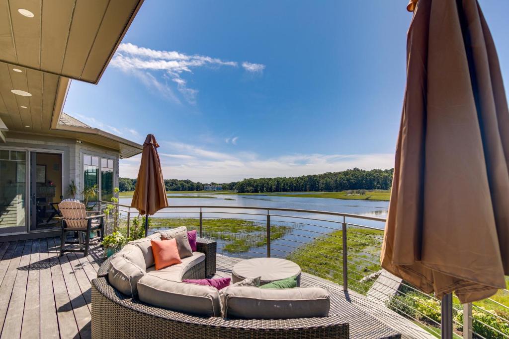 Minot Villa | Luxe Scituate Vacation Rental with Private Hot Tub!