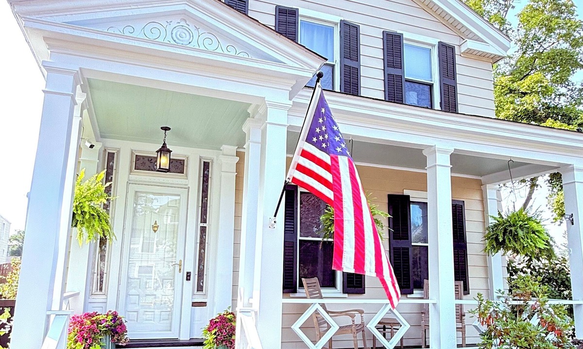 Oswego House | Luxe Victorian - Walk to Downtown & Lake Ontario