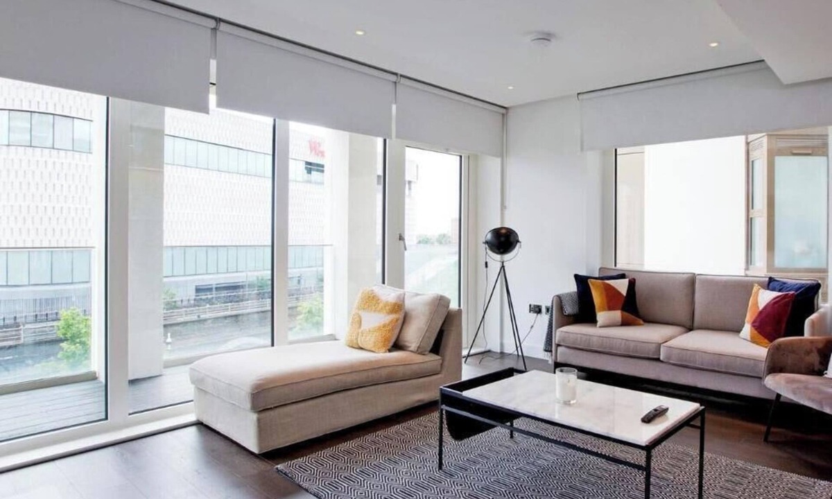 Shepherd's Bush Apartment | Luxe Westfields Living w/Balcony&AC