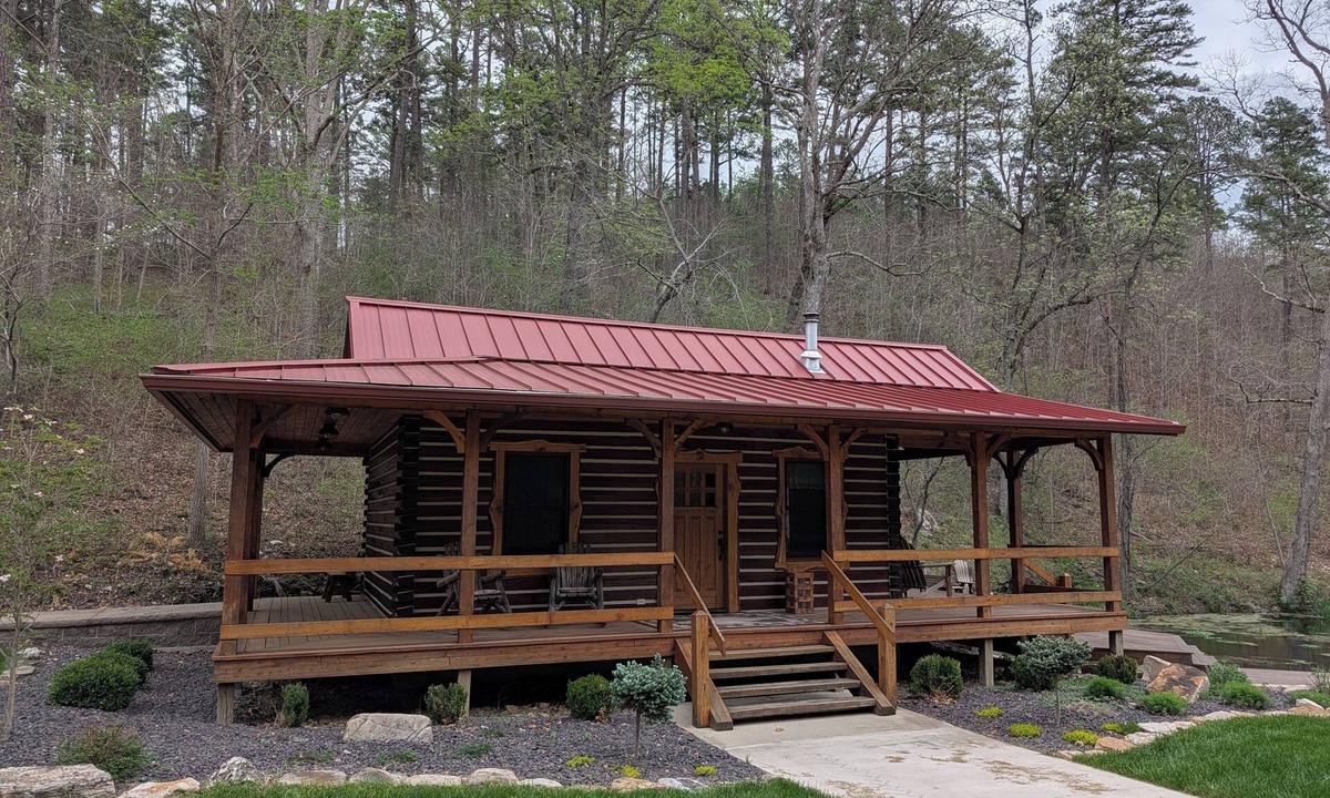 Wasola Cabin | Luxery Craftsman 1-bedroom cabin in SERENE beauty with AC, high end kitchen/bath