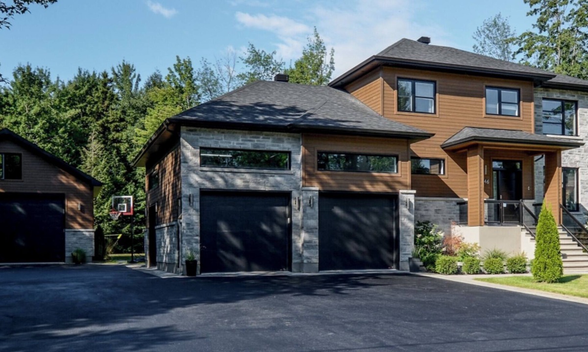 Mascouche House | LUXOR Mtl piscine chauffé jaccouzi dans véranda
