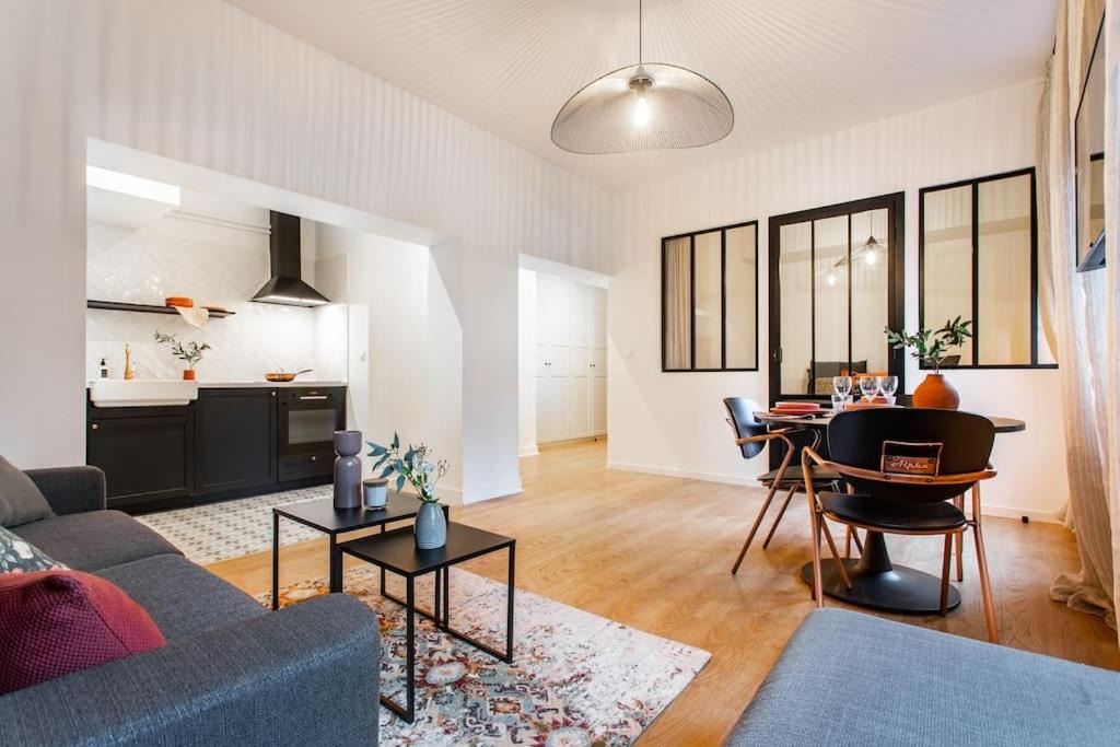 Combat Apartment | Luxuous loft in the jourdains'village-Imhost