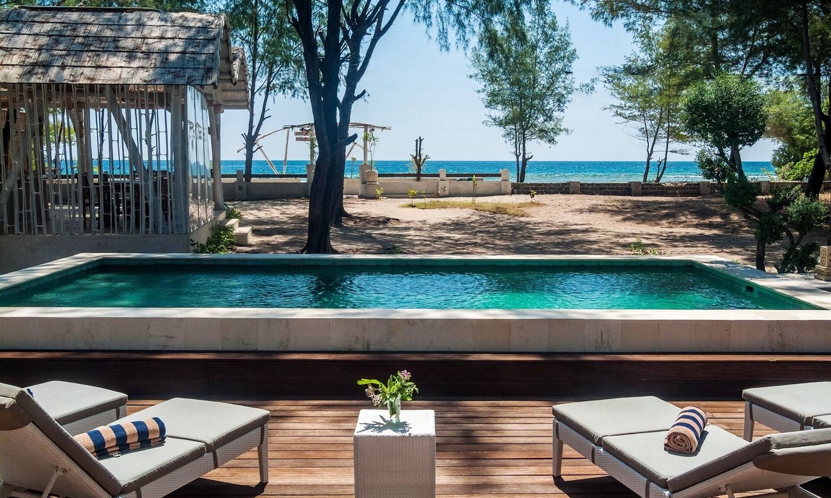 Gili Trawangan Villa | LUXURIOUS 4BR Villa, West Coast Of Gili Trawangan! - BEST SNORKELING SPOT!