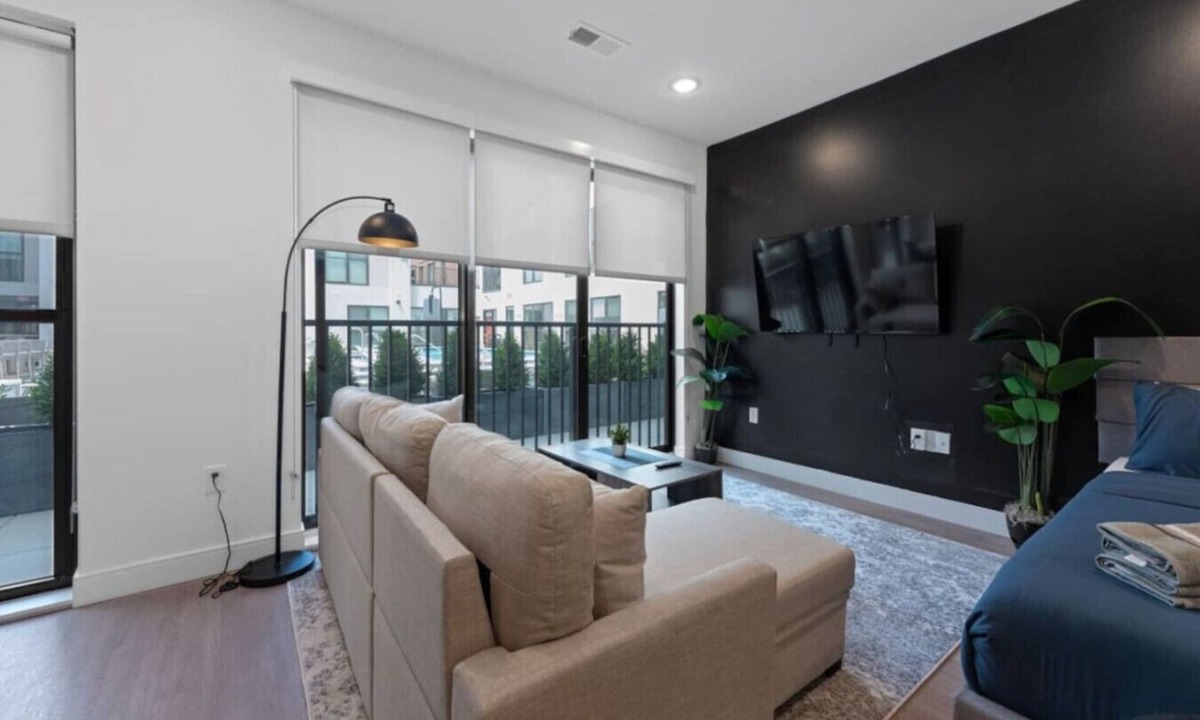 Pendleton Apartment | Luxurious 2 Bed Suite—in OTR Cincinnati!