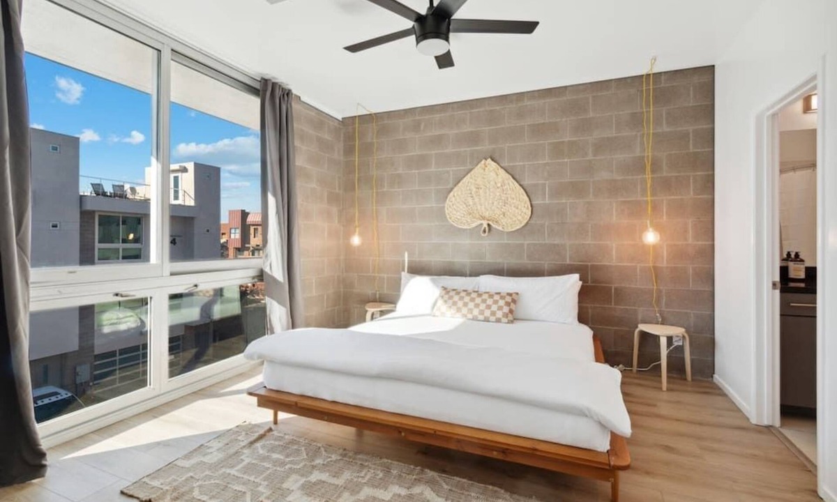 Riverside Apartment | Luxurious 2BR Loft with Balcony
