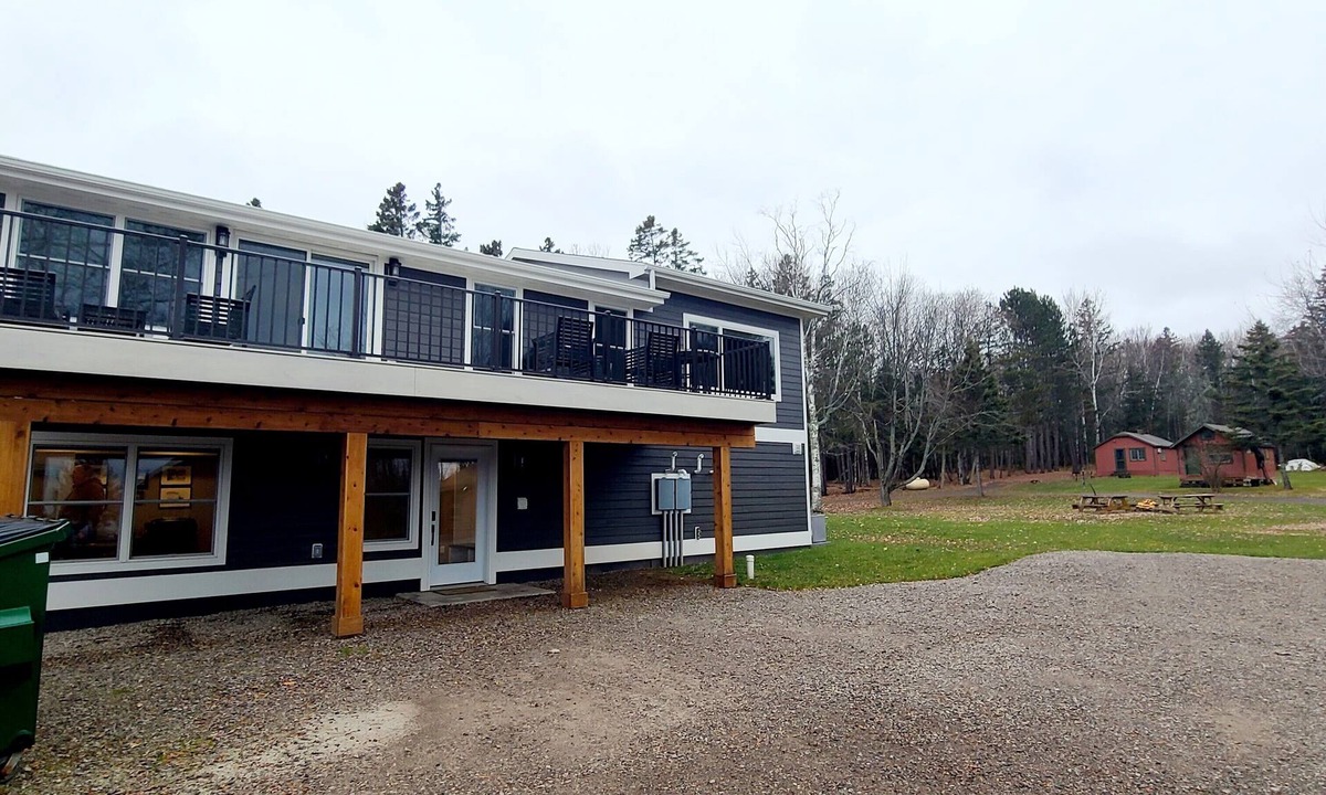 French River House | Luxurious 3 bedroom 3 bathroom new construction house on the Beautiful north shore of Lake Superior