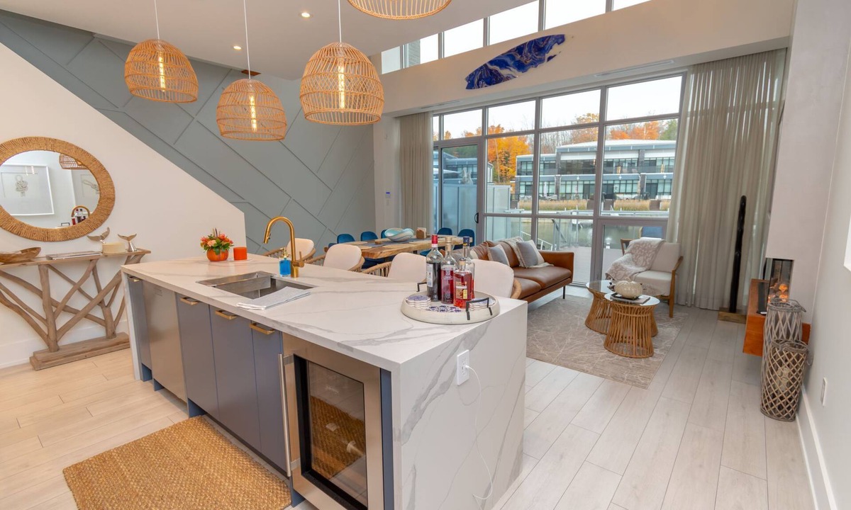 Innisfil House | Luxurious 3-Story Retreat with Private Dock at Friday Harbour Resort