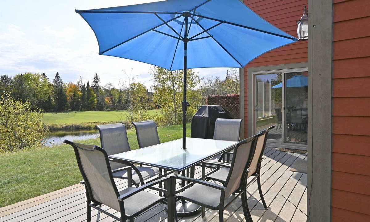 Mont-Tremblant House | Luxurious 4 Bedroom ski & golf retreat