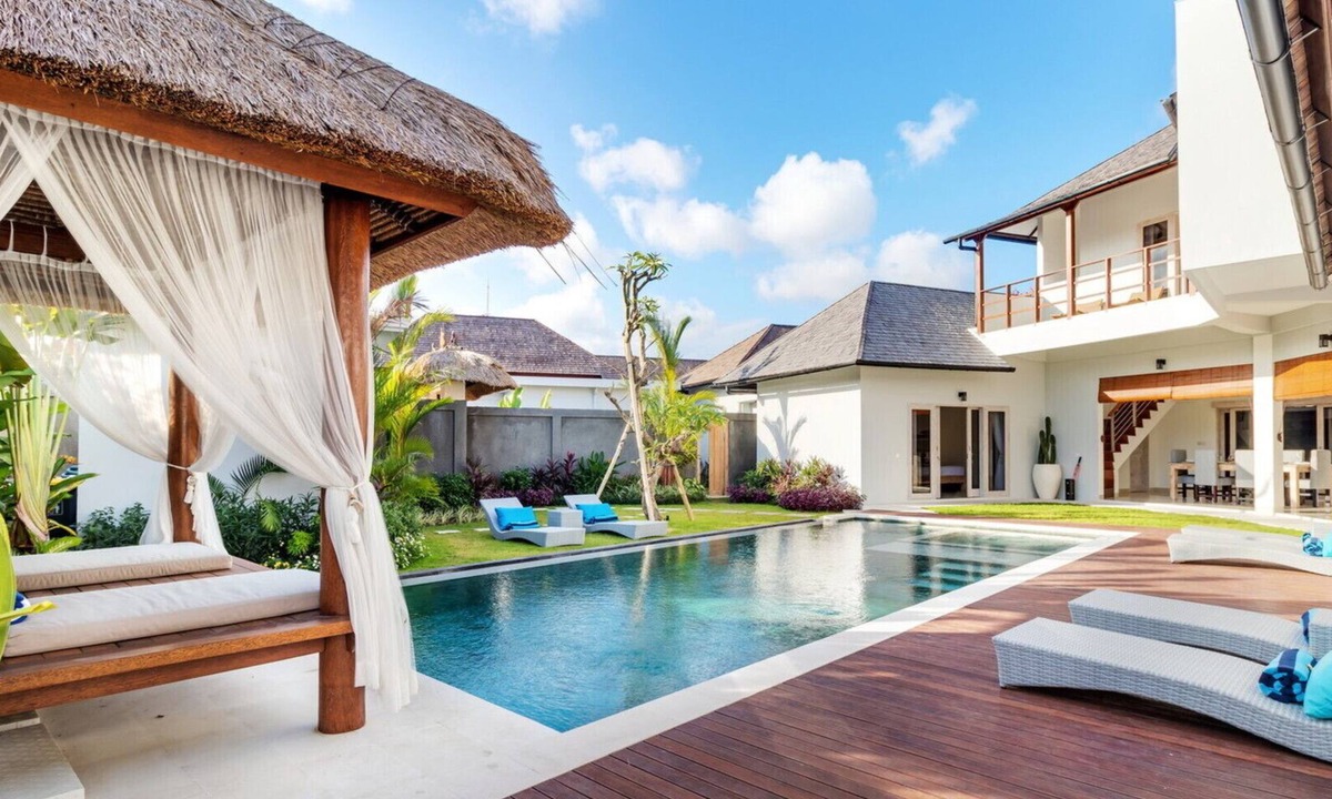 Batubelig Villa | Luxurious 4BR Villa with Pool, Bali Villa 2206