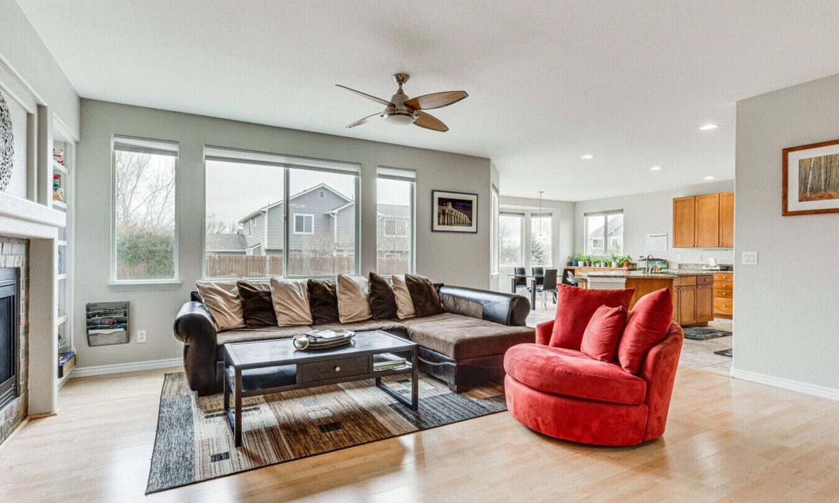 Erie House | Luxurious 5,000 SqFt Mansion!