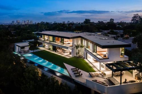 Beverly Glen House | Luxurious 5BR Villa in BH with Pool, Theater, and Views