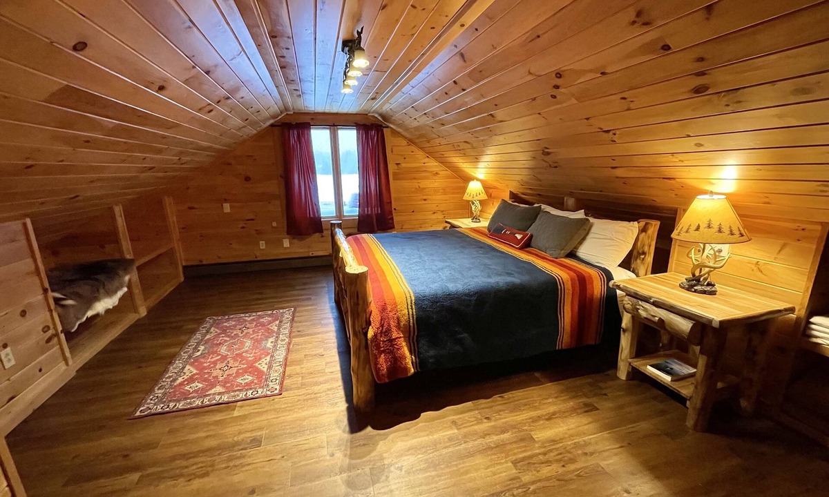 Indian Lake Cabin | Luxurious Adirondack Rustic Cabin on Snowmobile Trails