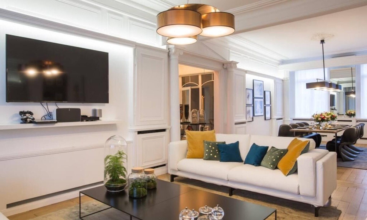 Wazemmes Apartment | Luxurious air-conditioned 250 M2 Bourgeois apartment