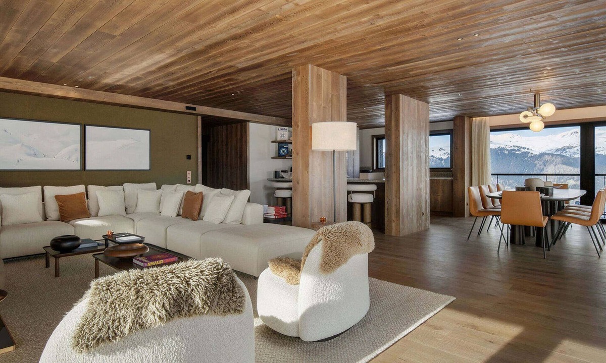 Courchevel Apartment | Luxurious apartment with spa and shuttle at Courchevel 1850