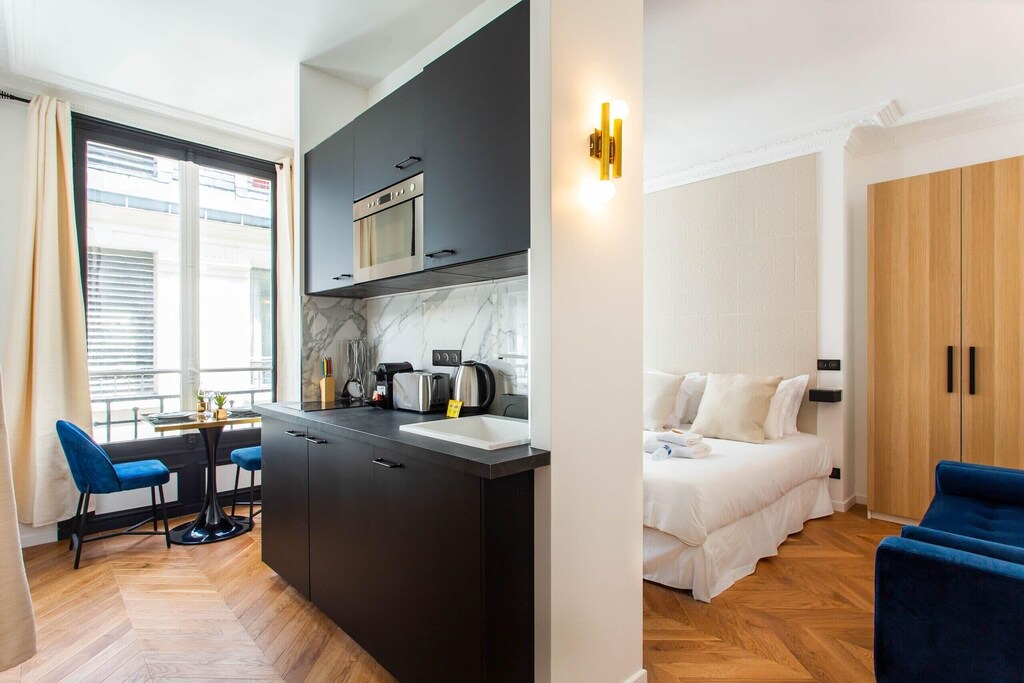 Faubourg-du-Roule Apartment | Luxurious apartment II -2P- Champs Elysées