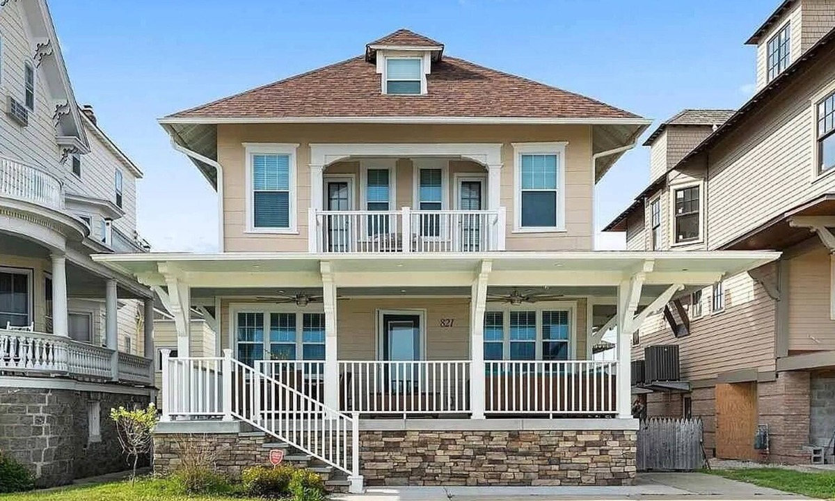 Cape May House | Luxurious Beachfront Victorian on Beach Ave!