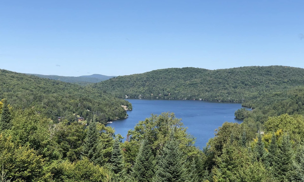 Mont-Tremblant Village Condo | Luxurious comfortable Lakeview Cap Tremblant Smart Home Condo with A/C