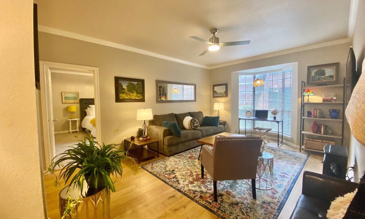 Texas Medical Center Condo | Luxurious Condo Close to Houston's Best Attractions!