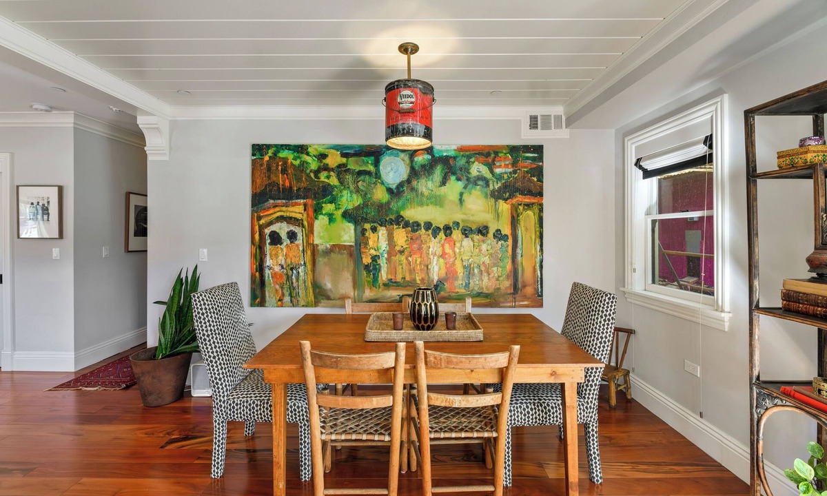 Napa Cottage | Luxurious Downtown Digs