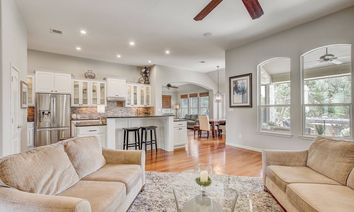 West Oak Hill House | Luxurious Executive home. Pet-Friendly. 20 minutes ride to downtown Austin