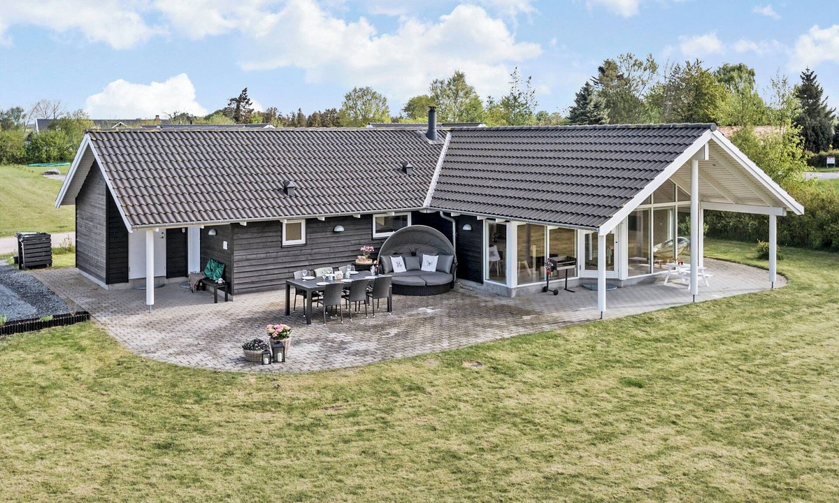 Stege House | Luxurious family-friendly holiday home with spa