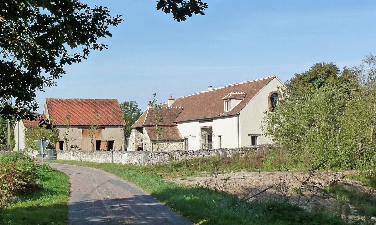 Braize Other | Luxurious Farmhouse in Braize