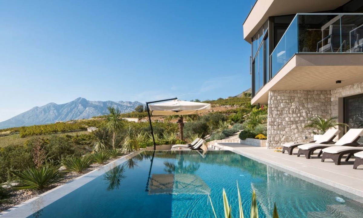 Donja Banda Villa | Luxurious Four Bedroom Villa with Private Pool
