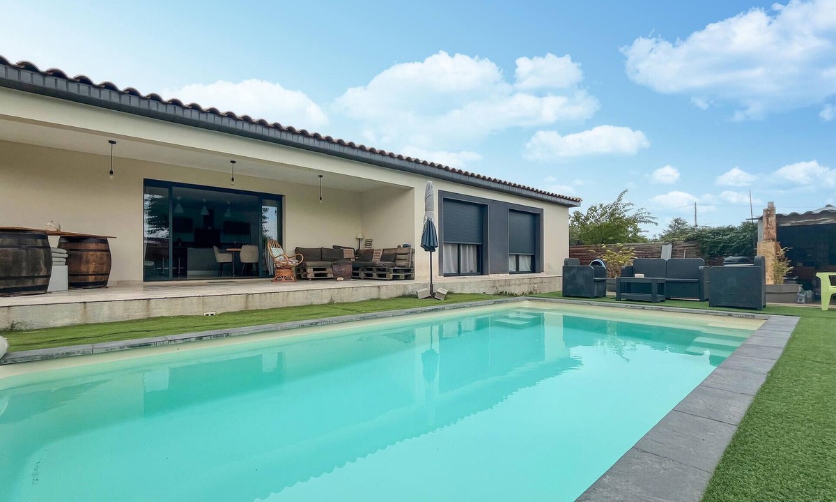 Saint-Genies-de-Comolas House | Luxurious home in St-Genies-de-Comolas