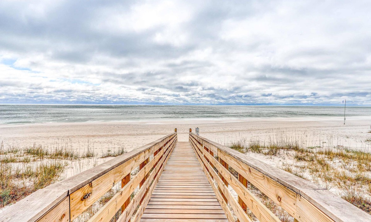 Orange Beach House | Luxurious Gulf-front home w private plunge pool, steps from the beach