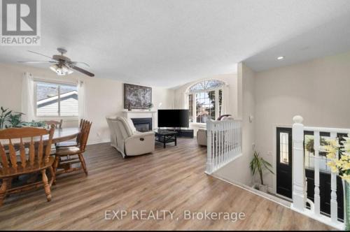 Pinehouse Villa | Luxurious home in Belleville