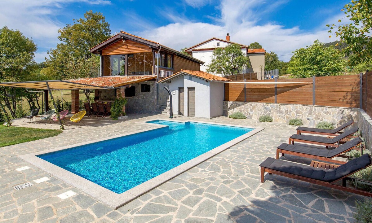 Klana House | Luxurious home in Lisac