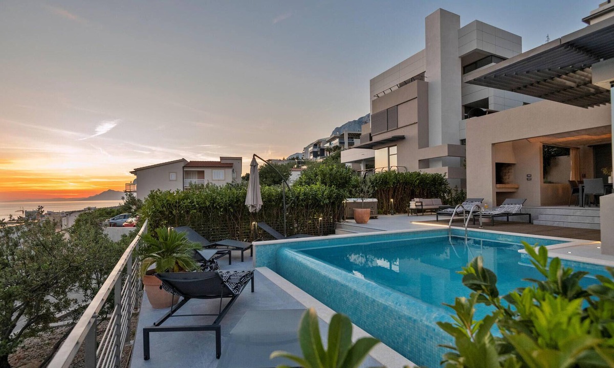 Makarska House | Luxurious home in Makarska with sauna