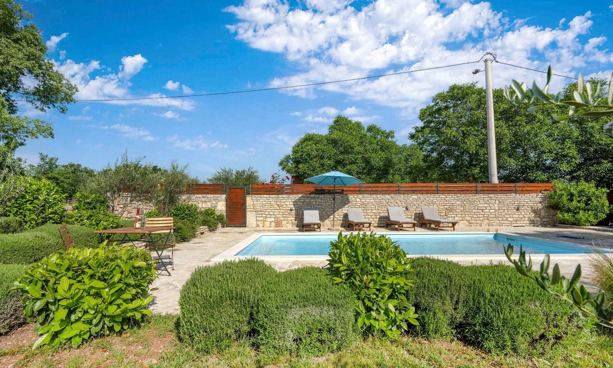 Promina House | Luxurious home in Mratovo