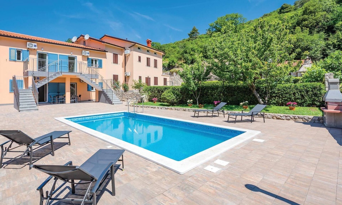 Plomin House | Luxurious home in Plomin