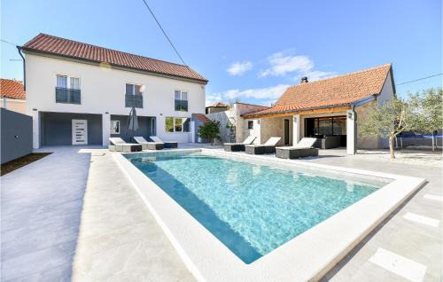 Skabrnja House | Luxurious Home In Prkos