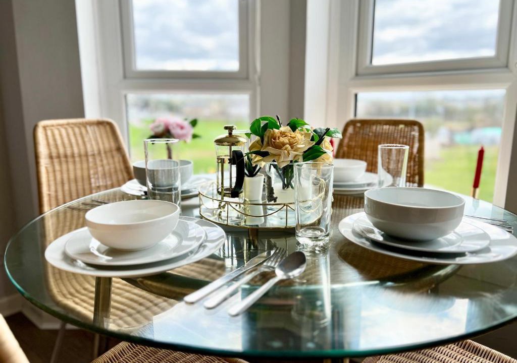 Hawkhead Apartment | Luxurious & Modern Apartment