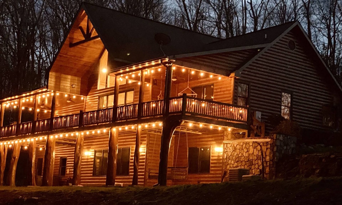 Blue Ridge Cabin | Luxurious Mountain Getaway w/Pool and Sauna! Sleeps 20