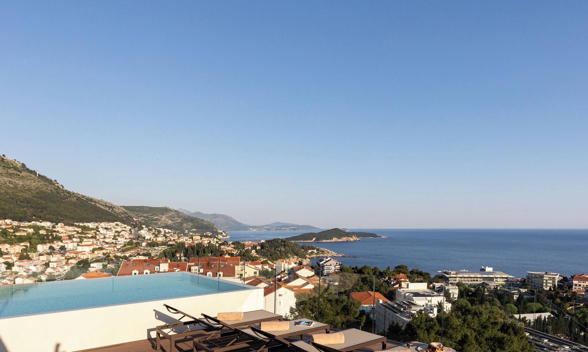 Dubrovnik House | Luxurious new 6-bedroom villa with rooftop saltwater pool, A/C, in Dubrovnik