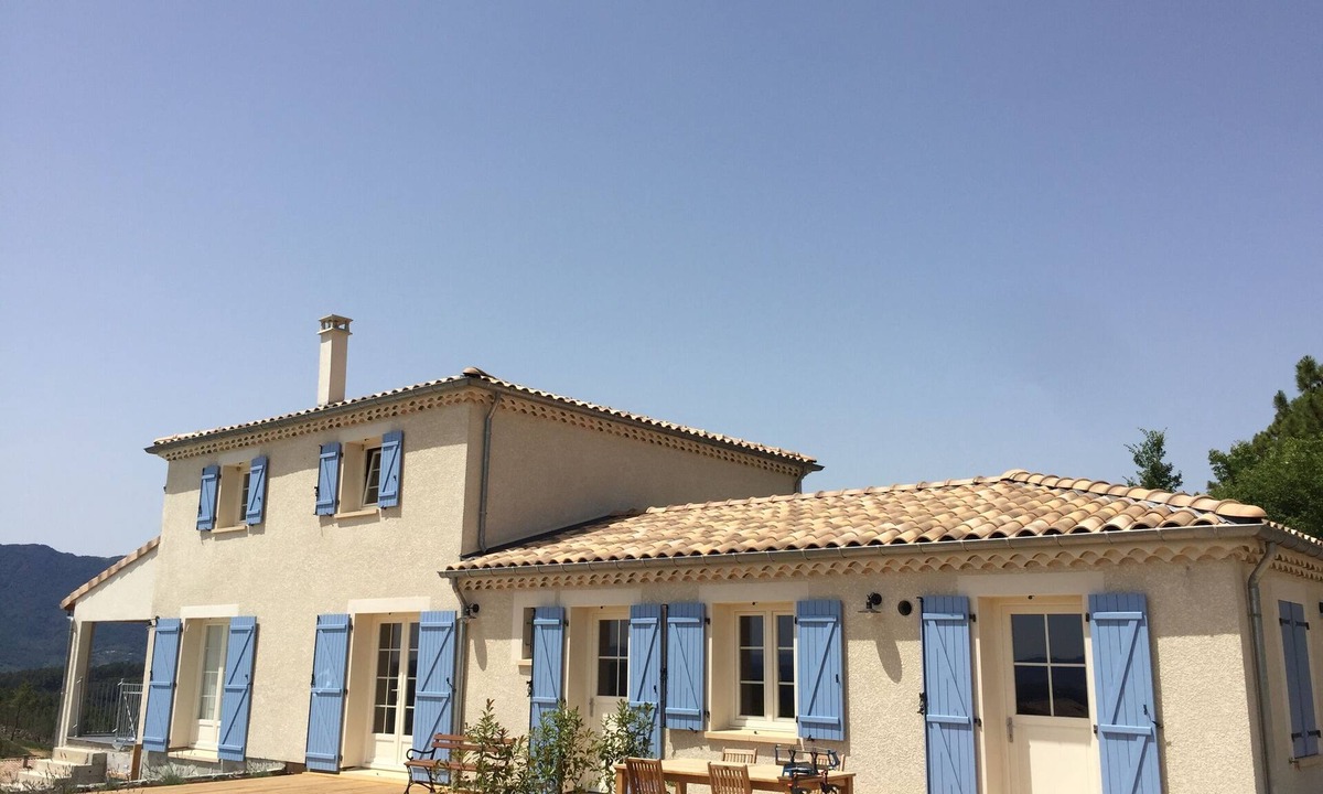 Chambonas Villa | Luxurious new build villa with overflow swimming pool and panoramic view