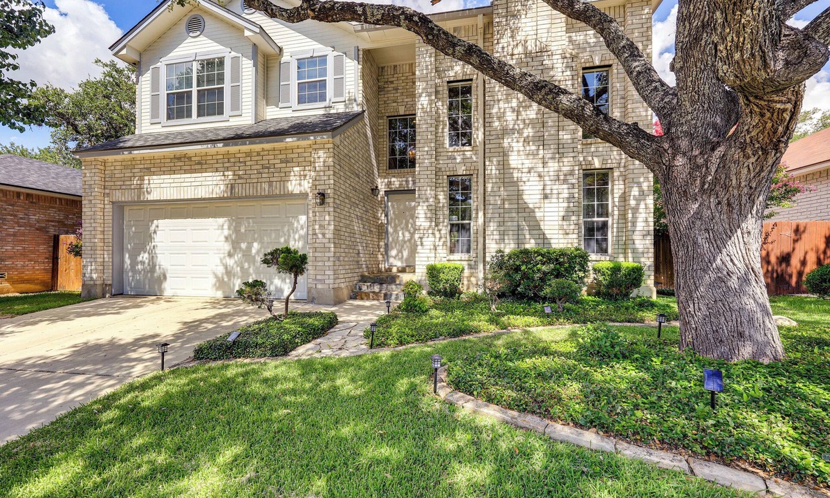 San Antonio House | Luxurious Oasis in San Antonio, only 5 min from SeaWorld and Aquatica
