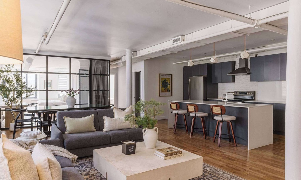 Old Montreal Apartment | Luxurious Old Montreal Penthouse|6Beds|2BA|Sleeps 12