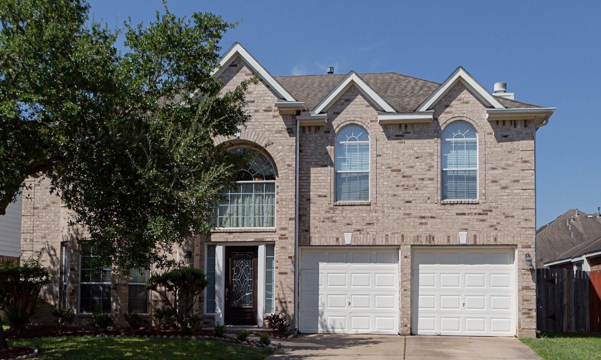 Clodine House | Luxurious Retreat in Richmond Texas!
