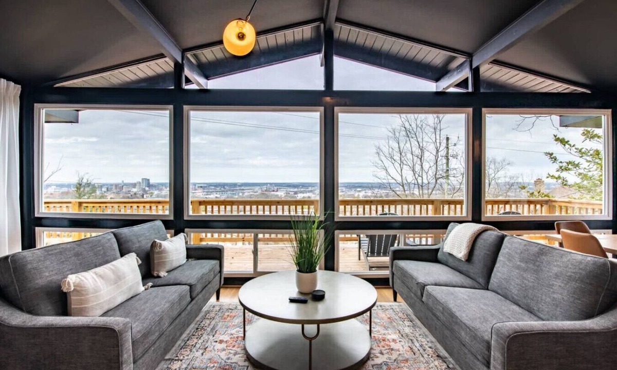 Forest Park House | Luxurious Retreat w/Stunning Views | Sleeps 16