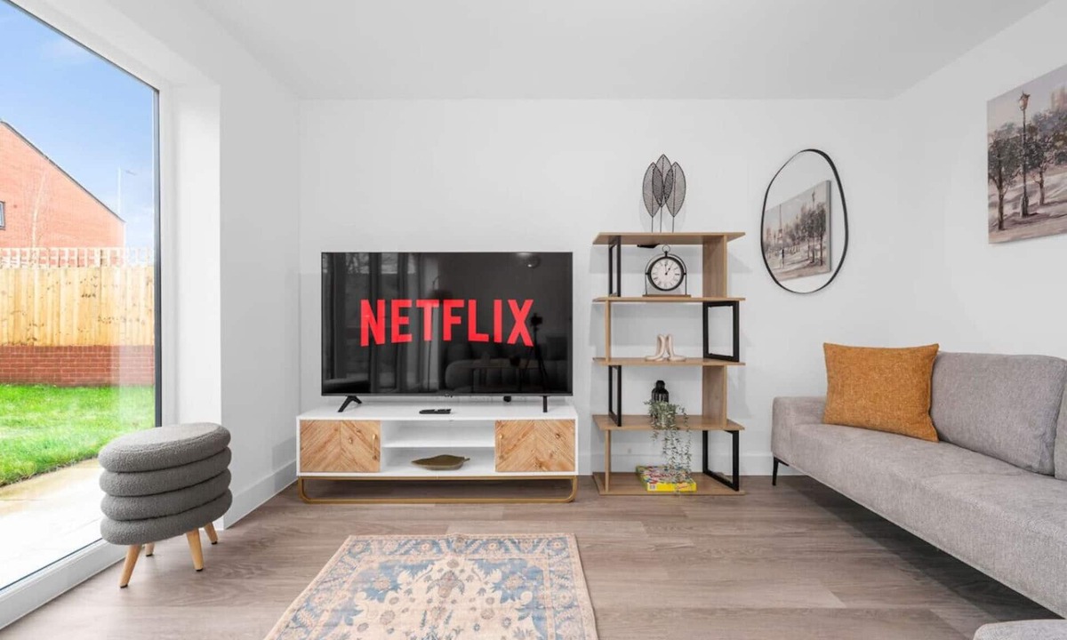 Manchester House | Luxurious Stylish: Modern Home