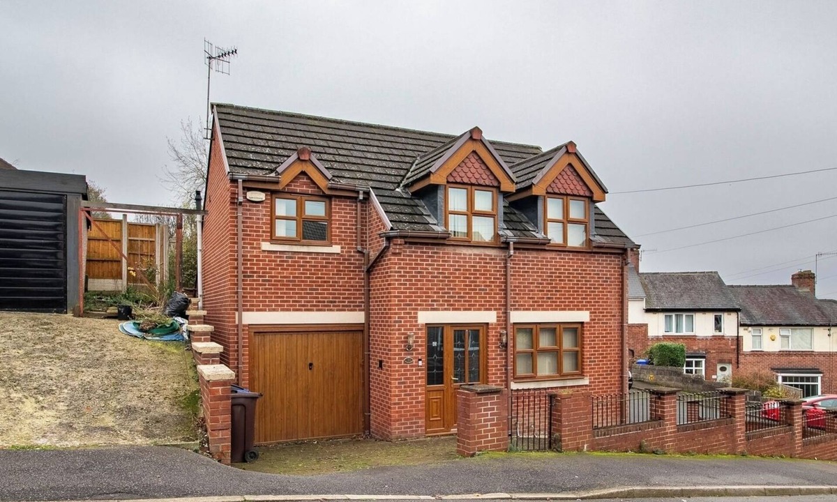 Woodseats House | Luxurious Sheffield Villa 3bed with Stunning Views