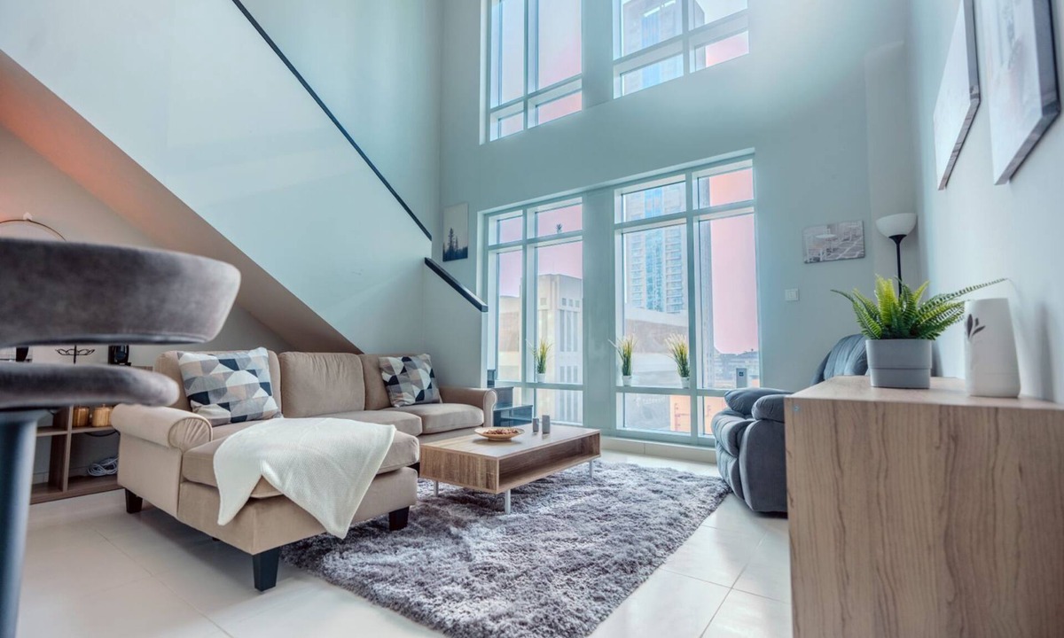 Downtown Dubai House | Luxurious, Spacious 4HD Duplex Apt, 10 minutes to Dubai Mall and Burj Khalifa