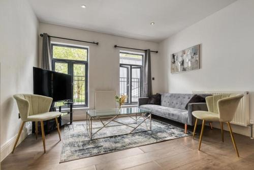 Southfields Apartment | Luxurious Spacious Apartment 2BR 2BA